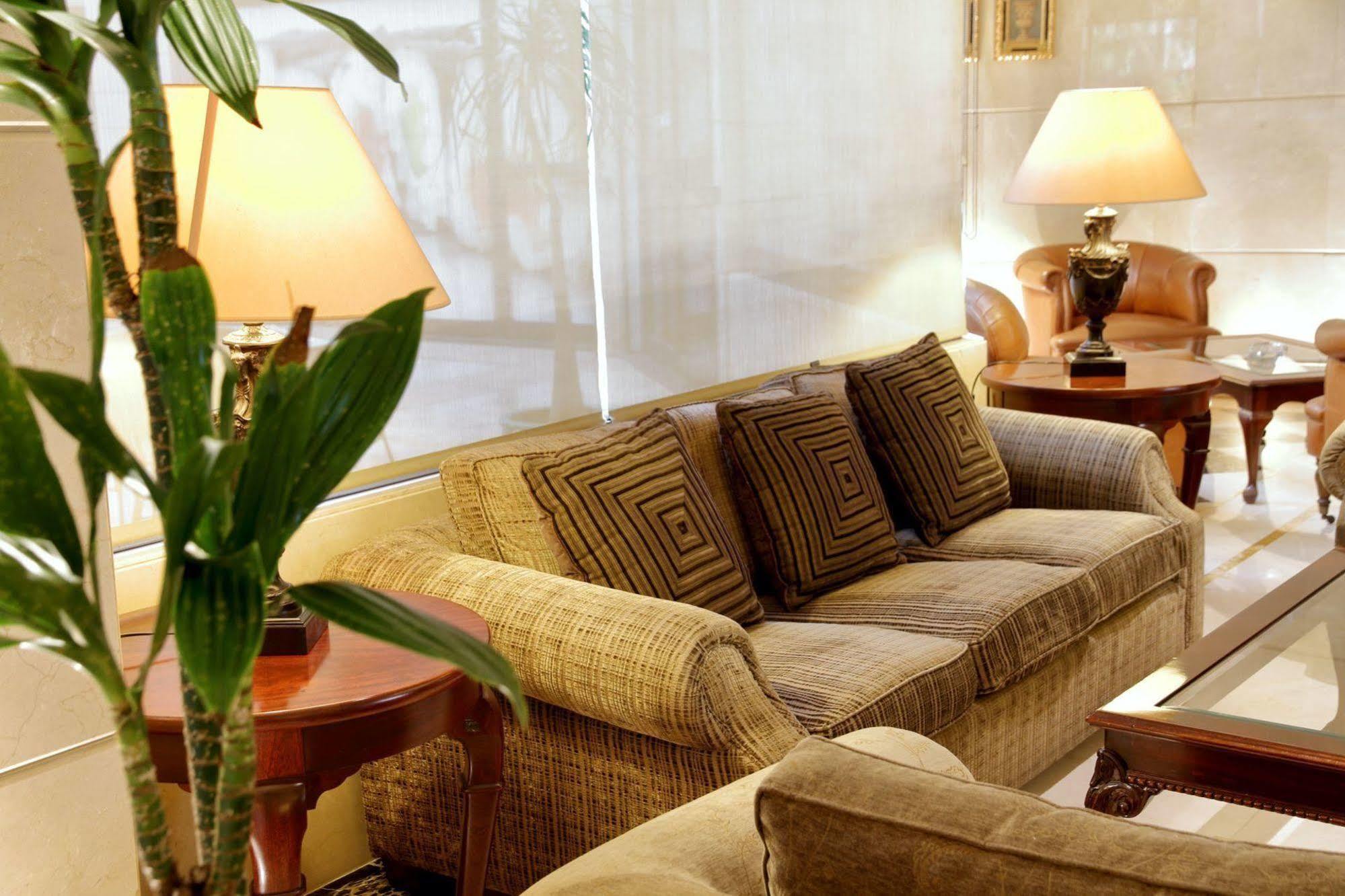 Promenade Hotel Zalqa ภายนอก รูปภาพ